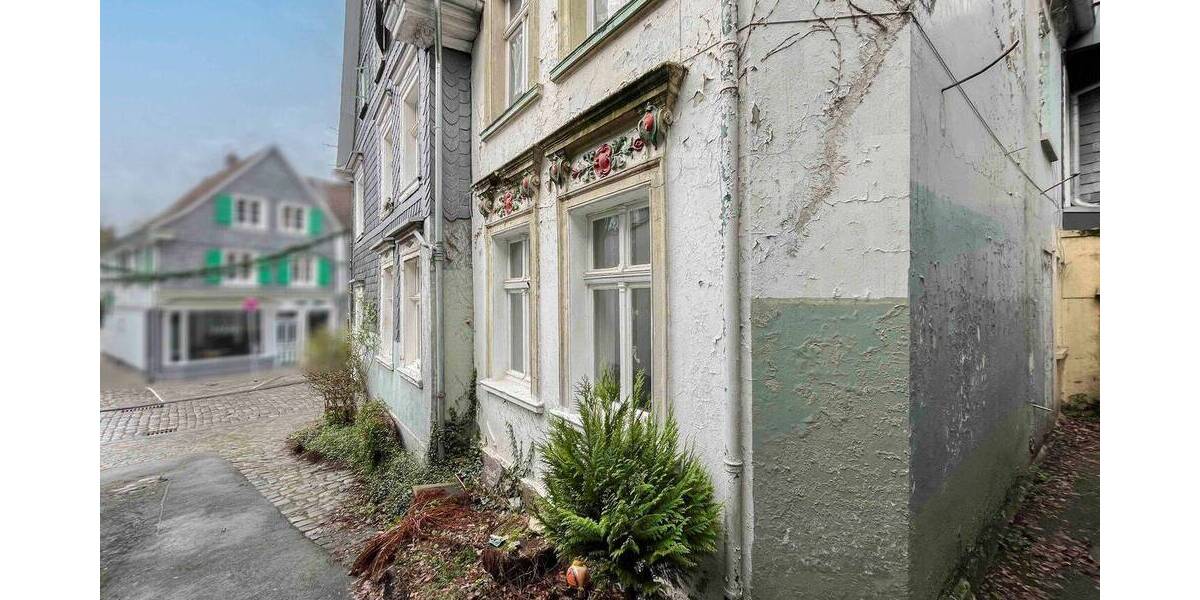 Einfamilienhaus Solingen Gräfrath - 6 Zimmer, 160.000&euro; | Angebot:26028367
