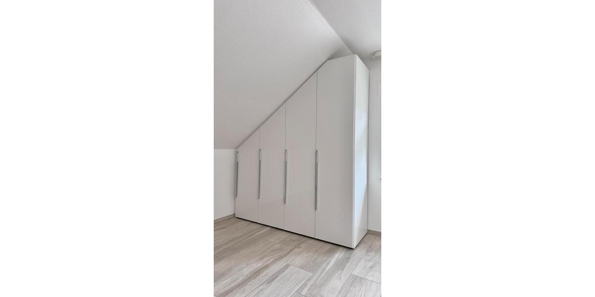 Etagenwohnung Ratingen - 2.5 Zimmer, 117 m&sup2;, 1.530&euro; | Angebot:25256985