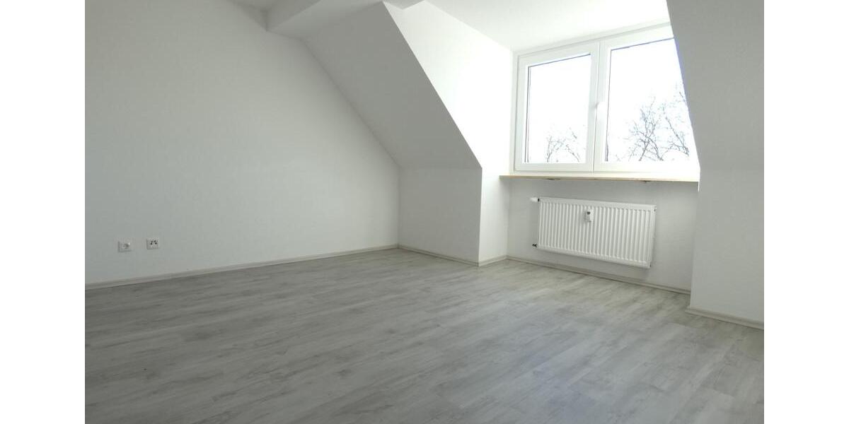 Dachgeschoßwohnung Essen Stadtbezirk III - 2 Zimmer, 40 m&sup2;, 502&euro; | Angebot:25978480