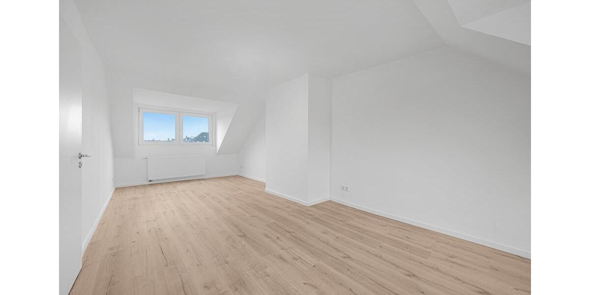 Dachgeschoßwohnung Gelsenkirchen Erle - 4 Zimmer, 81 m&sup2;, 800&euro; | Angebot:25986116