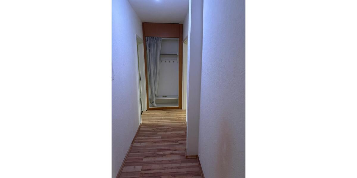 Etagenwohnung Wuppertal Elberfeld - 3 Zimmer, 100 m&sup2;, 680&euro; | Angebot:27570277