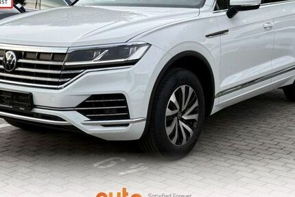 VW Touareg 140.257 km 30.829 &euro; Hilden 40721