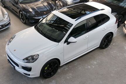 Porsche Cayenne 146.546 km 28.990 &euro; Düsseldorf 40237