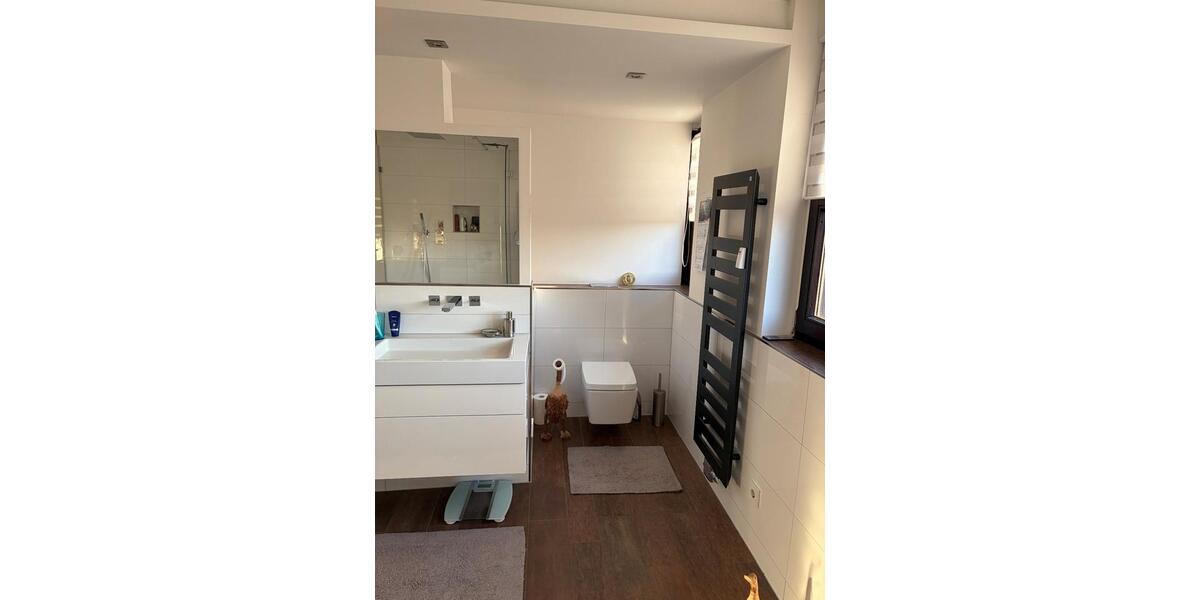 Dachgeschoßwohnung Düsseldorf Stadtbezirk 7 - 4 Zimmer, 139 m&sup2;, 650.000&euro; | Angebot:26819157