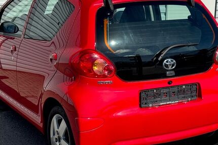 Toyota Aygo (X) 108.220 km 3.890 &euro; Solingen 42719