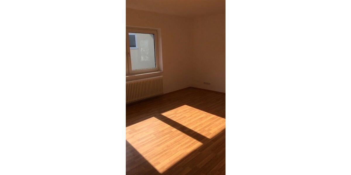 Etagenwohnung Wuppertal Gemarkung Elberfeld - 2 Zimmer, 65 m&sup2;, 600&euro; | Angebot:25942439