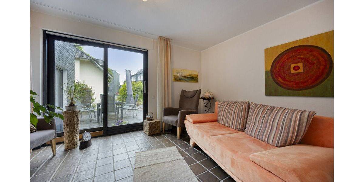 Großzügiges Einfamilienhaus mit einer Einheit für ein stilles Gewerbe - Einfamilienhaus Radevormwald Innenstadt | Angebot:26894787