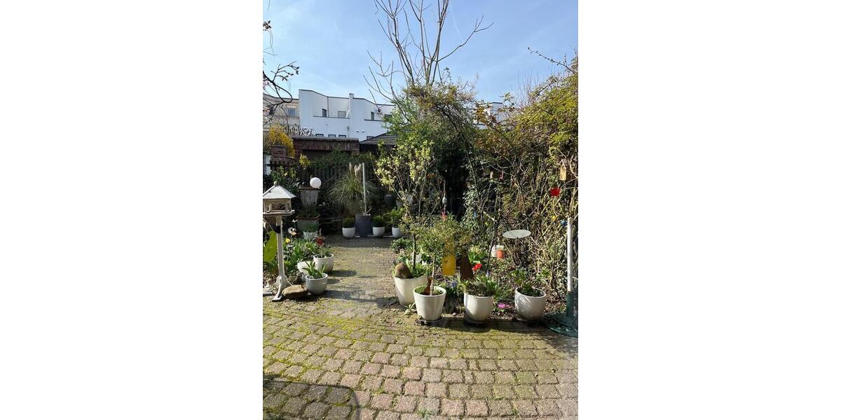 Reihenhaus Duisburg Mittelmeiderich - 6 Zimmer, 135 m&sup2;, 398.500&euro; | Angebot:27168555