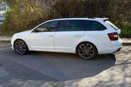 Skoda Octavia 141.000 km 17.800 &euro; Hattingen 45527
