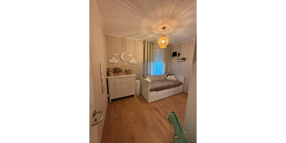 Dachgeschoßwohnung Essen Stadtbezirk VI - 3 Zimmer, 70 m&sup2;, 120.000&euro; | Angebot:27196434