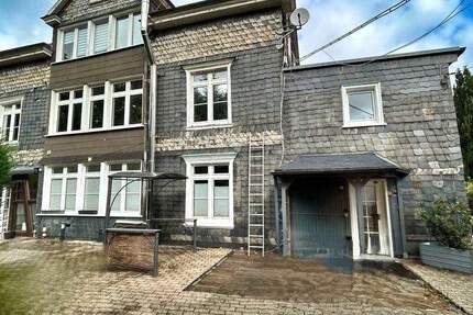 Haus Wermelskirchen - 1 Zimmer, 400 m&sup2;, 785.000&euro; | Angebot:25743758