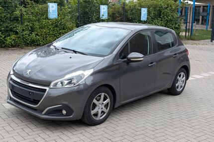 Peugeot 208 63.000 km 9.500 &euro; Herne 44649
