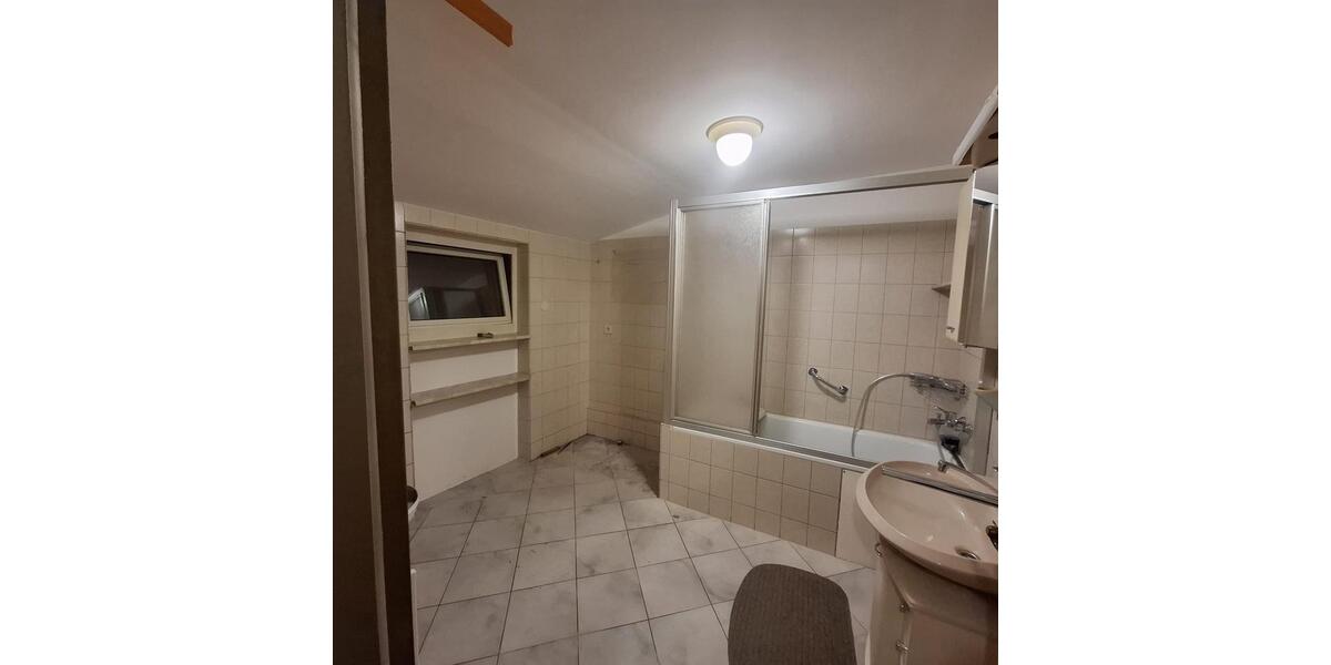 Mehrfamilienhaus, Wohnhaus Wermelskirchen - 8 Zimmer, 205 m&sup2;, 429.000&euro; | Angebot:26778739
