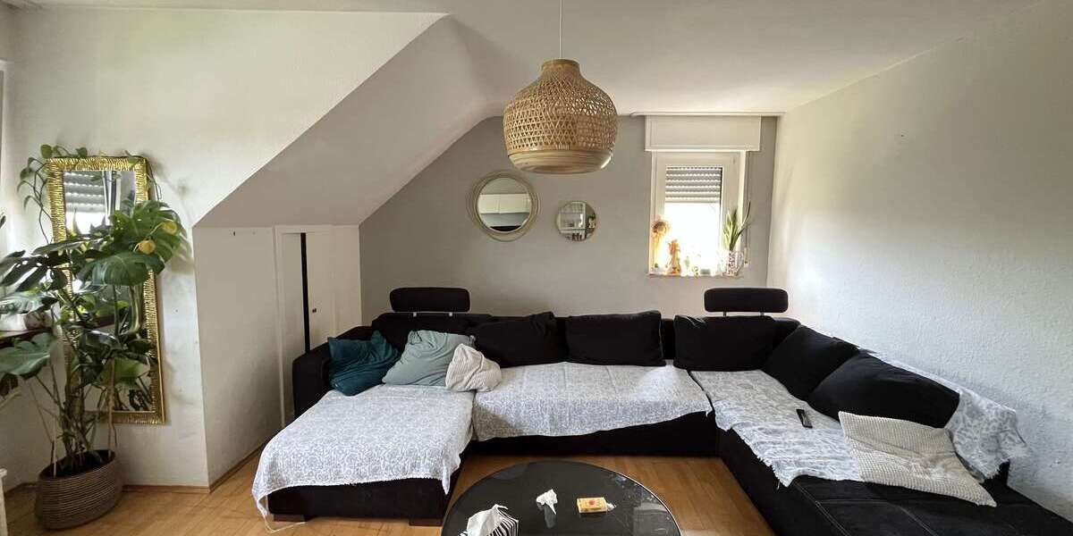 Etagenwohnung Düsseldorf Stadtbezirk 5 - 4 Zimmer, 98 m&sup2;, 249.000&euro; | Angebot:27221034