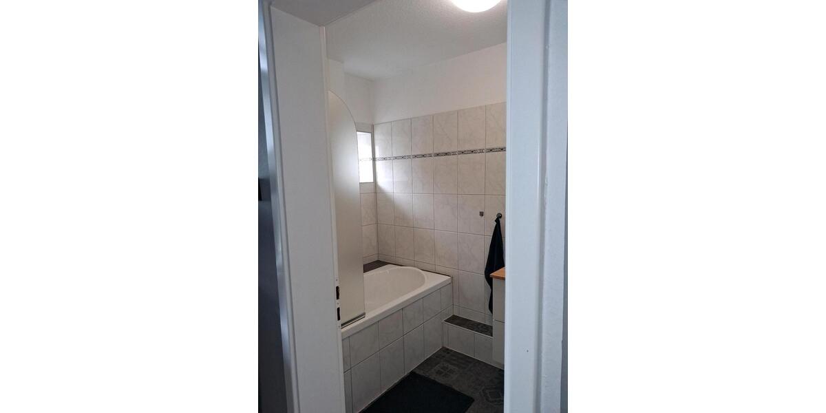 Erdgeschoßwohnung Solingen Mitte - 2 Zimmer, 59 m&sup2;, 650&euro; | Angebot:27540255