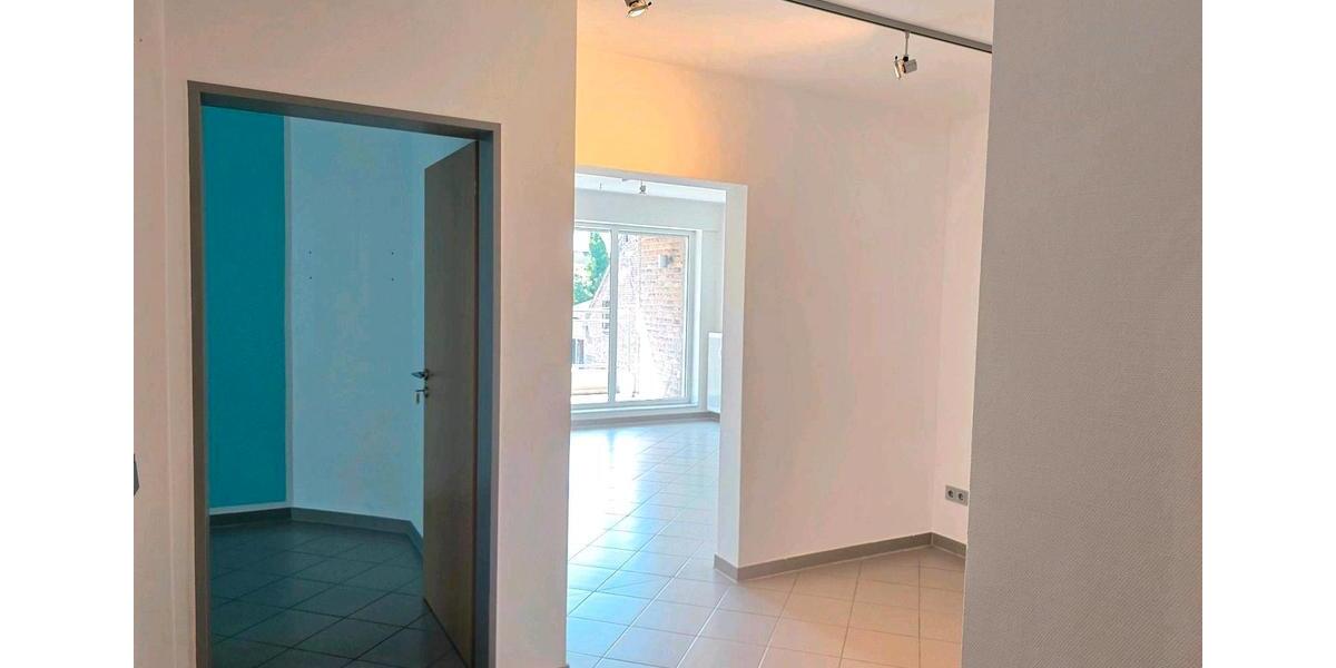 Etagenwohnung Duisburg Huckingen - 3 Zimmer, 84 m&sup2;, 280.000&euro; | Angebot:26984303