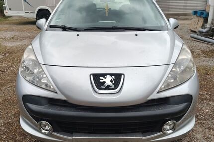 Peugeot 207 175.000 km 1.050 &euro; Bottrop 46242