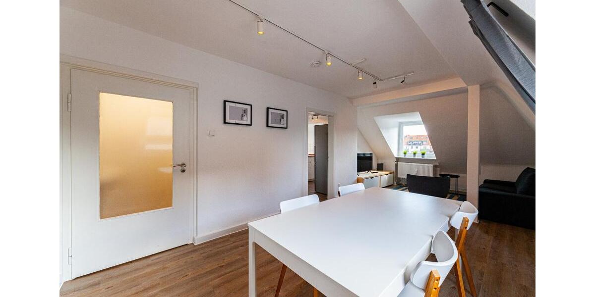 Dachgeschoßwohnung Düsseldorf Derendorf - 1 Zimmer, 55 m&sup2;, 900&euro; | Angebot:27549182