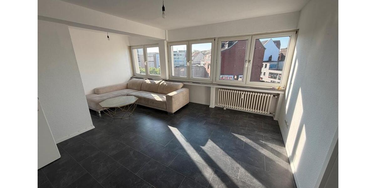 Etagenwohnung Duisburg - 1 Zimmer, 50 m&sup2;, 900&euro; | Angebot:27532810