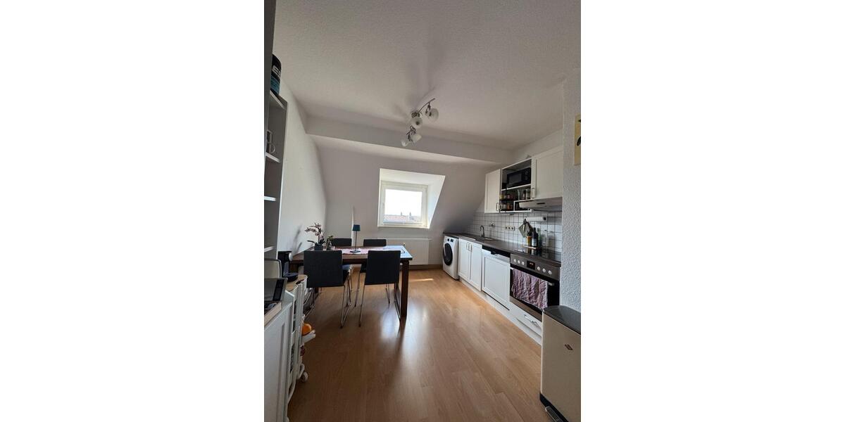 Dachgeschoßwohnung Essen Stadtbezirk III - 2 Zimmer, 53 m&sup2;, 620&euro; | Angebot:26003646