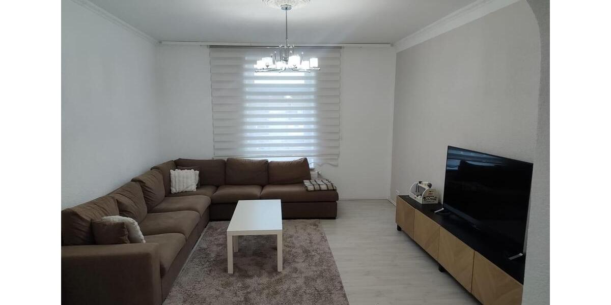 Etagenwohnung Gelsenkirchen Resse - 5 Zimmer, 135 m&sup2;, 1.500&euro; | Angebot:27566341
