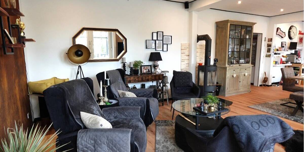 Etagenwohnung Solingen Solingen-Mitte - 3 Zimmer, 100 m&sup2;, 369.000&euro; | Angebot:26117689