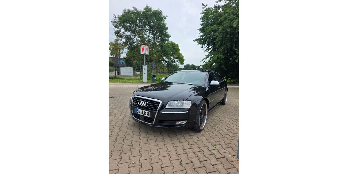 Audi A8 204.000 km 7.800 &euro; Düsseldorf 40233