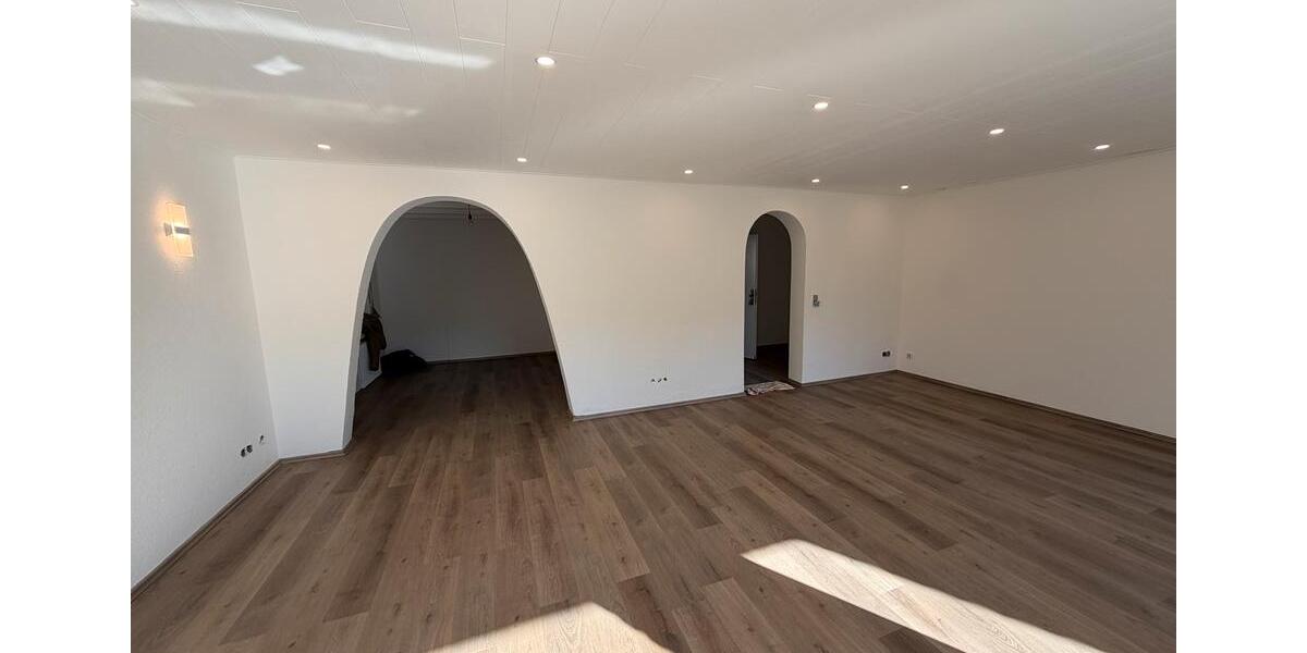 Erdgeschoßwohnung Duisburg Walsum - 3.5 Zimmer, 94 m&sup2;, 1.150&euro; | Angebot:25258859