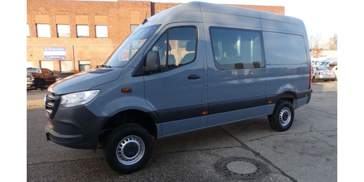 Mercedes-Benz Sprinter 241.325 km 40.950 &euro; Essen 45309