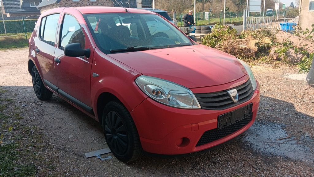 Dacia Sandero 250.000 km 699 &euro; Düsseldorf 40233