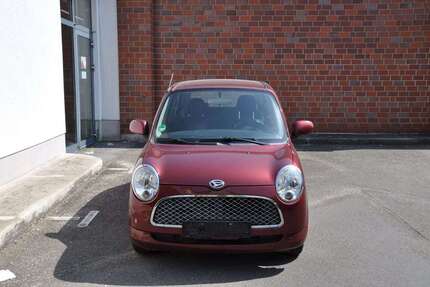 Daihatsu Trevis 186.306 km 1.111 &euro; Düsseldorf 40476