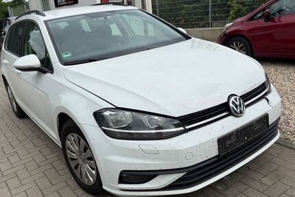 VW Golf 121.000 km 6.499 &euro; Herne 44629
