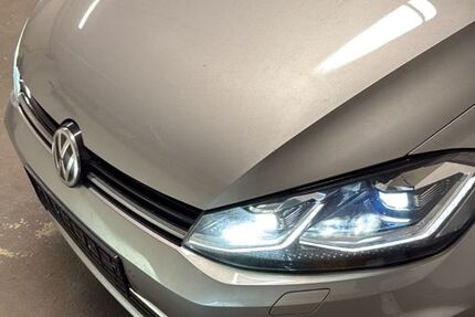 VW Golf 170.000 km 12.900 &euro; Düsseldorf 40215