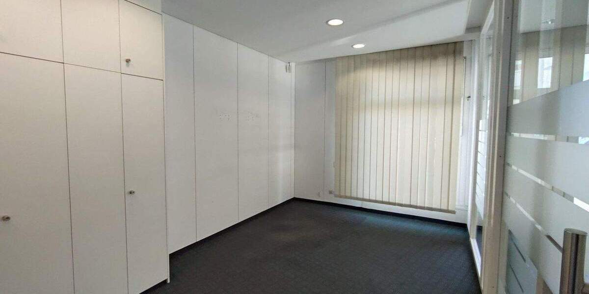 Gewerbeobjekt Remscheid Nord - 5 Zimmer, 257 m&sup2;, 2.190&euro; | Angebot:25796039