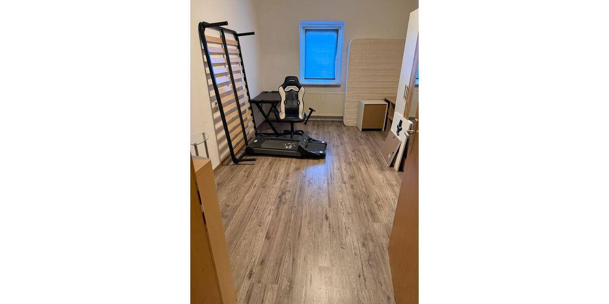 Etagenwohnung Wuppertal Barmen - 4 Zimmer, 88 m&sup2;, 700&euro; | Angebot:25959309