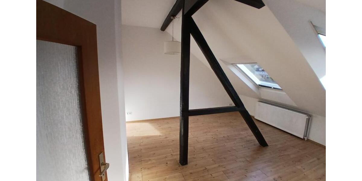 Dachgeschoßwohnung Wuppertal Gemarkung Vohwinkel - 2 Zimmer, 75 m&sup2;, 650&euro; | Angebot:25268235