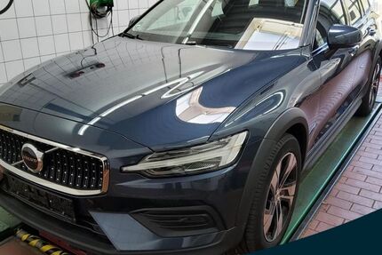 Volvo V60 Cross Country 32.702 km 37.980 &euro; Witten 58453