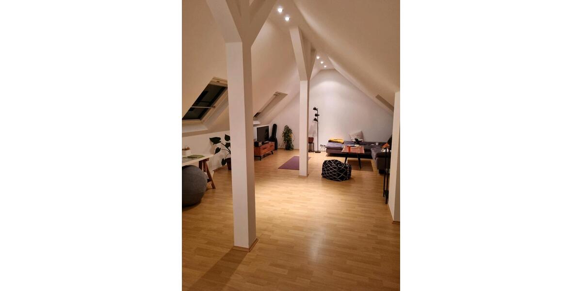 Maisonettenwohnung Essen Stadtbezirk III - 4 Zimmer, 12 m&sup2;, 500&euro; | Angebot:25052510