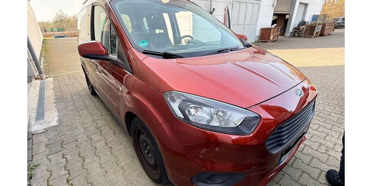 Ford Tourneo Courier 115.000 km 8.999 &euro; Wuppertal 42115