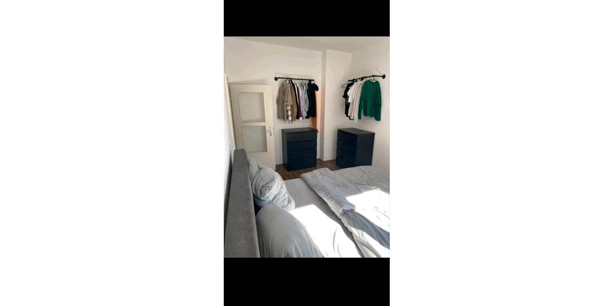 Etagenwohnung Düsseldorf Düsseltal - 2 Zimmer, 67 m&sup2;, 908&euro; | Angebot:25335124