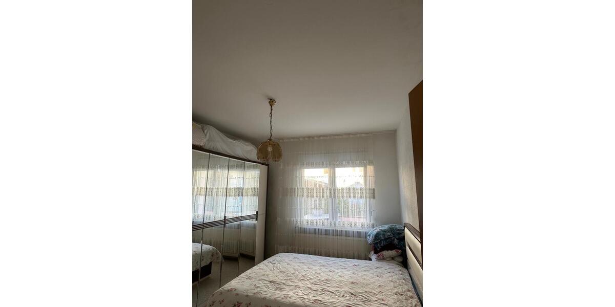 Erdgeschoßwohnung Duisburg Beeck - 1 Zimmer, 84 m&sup2;, 104.000&euro; | Angebot:26984304