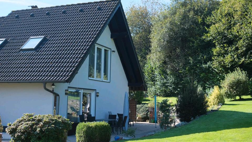 Einfamilienhaus Hückeswagen - 16 Zimmer, 241 m&sup2;, 655.000&euro; | Angebot:27147052