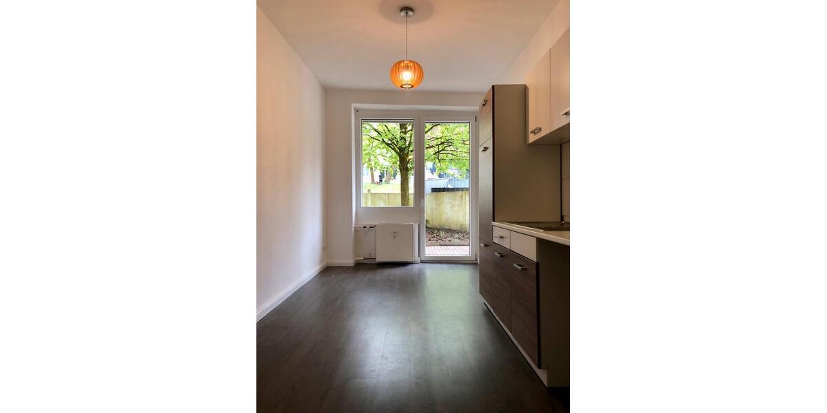 Etagenwohnung Solingen Mitte - 1 Zimmer, 70 m&sup2;, 185.000&euro; | Angebot:27189213