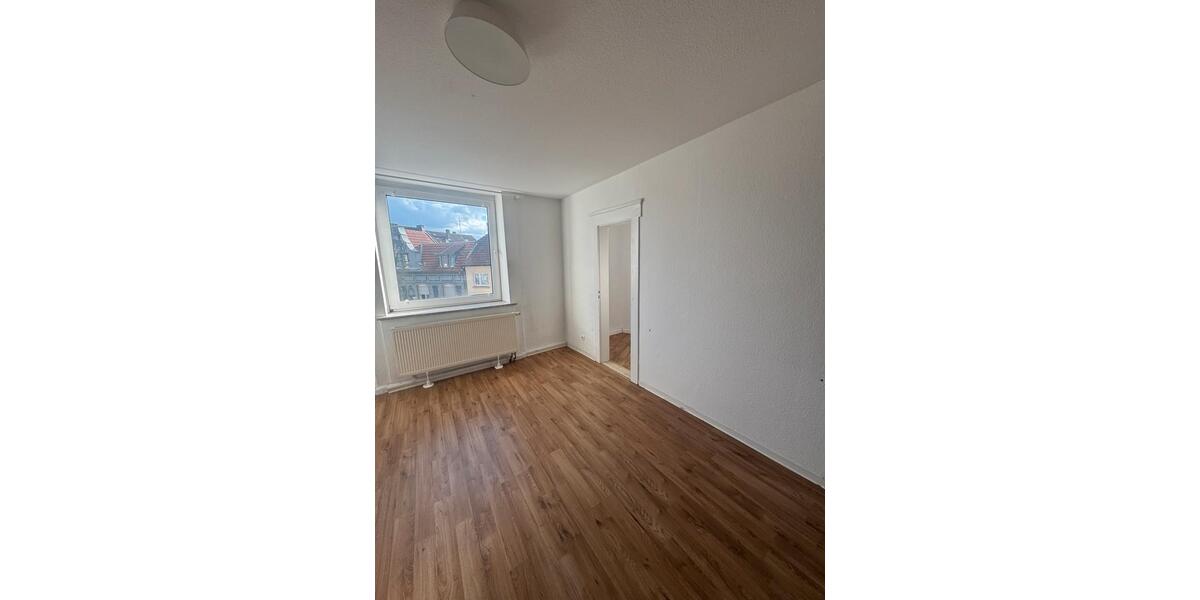 Etagenwohnung Essen Stadtbezirk III - 2 Zimmer, 85 m&sup2;, 650&euro; | Angebot:25967652