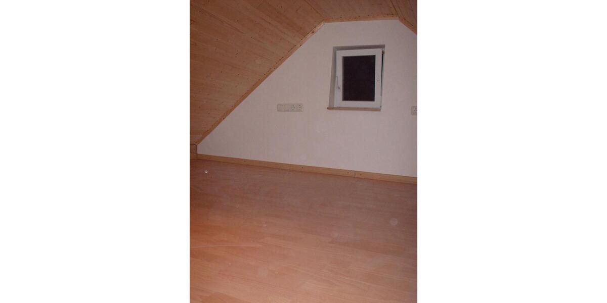 Dachgeschoßwohnung Mülheim an der Ruhr Dümpten - 1 Zimmer, 52 m&sup2;, 420&euro; | Angebot:25810602