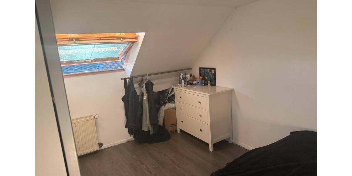 Dachgeschoßwohnung Mülheim an der Ruhr - 2 Zimmer, 50 m&sup2;, 750&euro; | Angebot:27543478