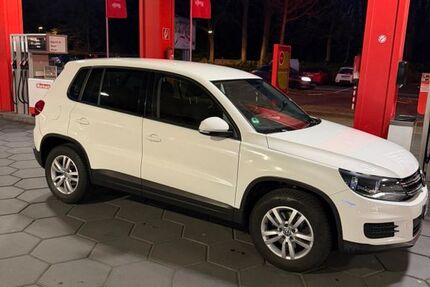 VW Tiguan 210.500 km 6.400 &euro; HERTEN 45699
