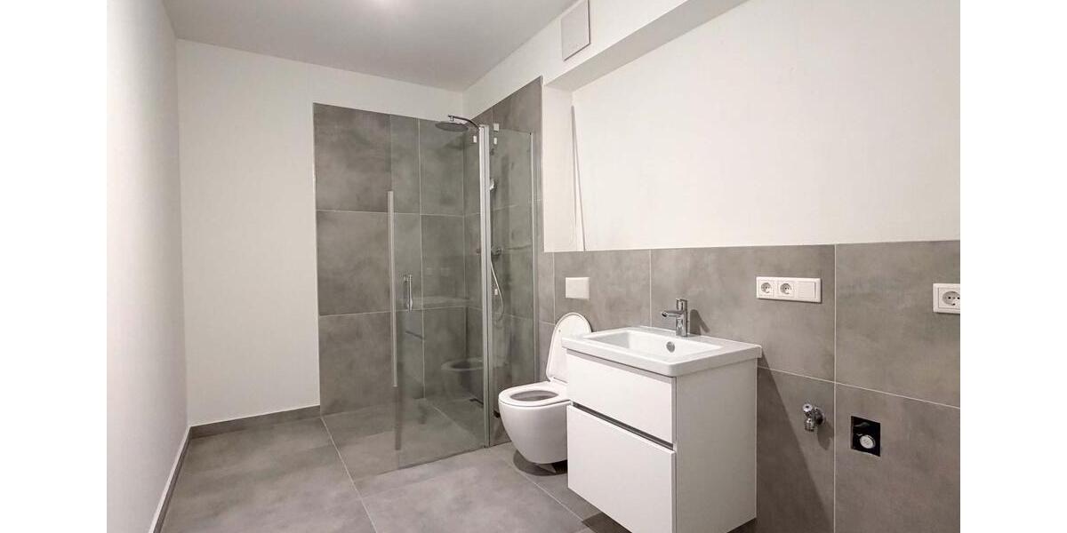 Etagenwohnung Düsseldorf Pempelfort - 3 Zimmer, 111 m&sup2;, 2.219&euro; | Angebot:23703298