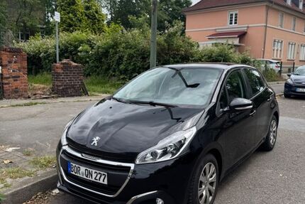 Peugeot 208 184.000 km 4.400 &euro; Gelsenkirchen 45881