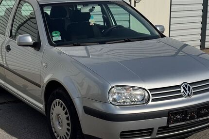 VW Golf 112.559 km 4.790 &euro; Solingen 42719